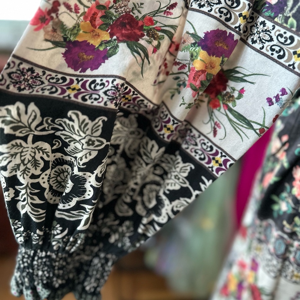 Alice + Olivia | DREAM CASTLE 
Mix Print Long Sleeve Cotton Blend Dress - Picture 6 of 15